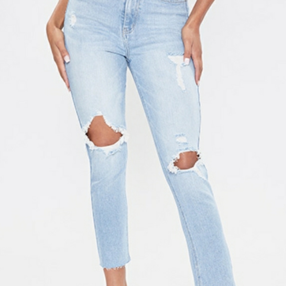 YMI Distressed Raw Hem High Rise Dream Fit Ankle - Picture 3 of 13